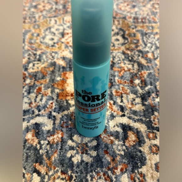 Benefit Cosmetics Mini POREfessional Setter Long-Lasting Makeup Setting Spray - Picture 7 of 8